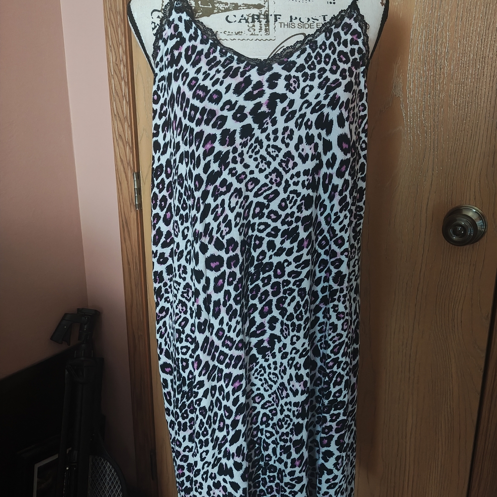 Leopard Print Women's Nightgown